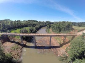 Ponte entre Sul Brasil e JardinÃ³polis - SC